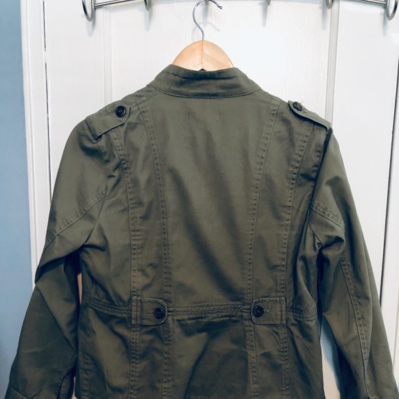 Jacket - Picture 1 of 4
